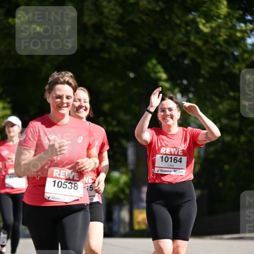 08.06.2024 - REWE Women's Run Dr. Thomas Lammeyer http://msf.ph/oto/6252726 09.06.2024 09:53:19 Laufen 10538, 75, 10164 meine-sportfotos.de