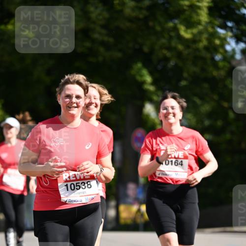 08.06.2024 - REWE Women's Run Dr. Thomas Lammeyer http://msf.ph/oto/6252729 09.06.2024 09:53:19 Laufen 10538, 0164 meine-sportfotos.de