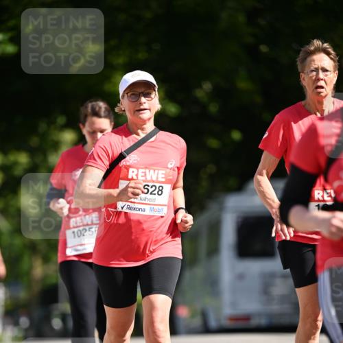 08.06.2024 - REWE Women's Run Dr. Thomas Lammeyer http://msf.ph/oto/6252805 09.06.2024 09:53:29 Laufen 1025, 528 meine-sportfotos.de
