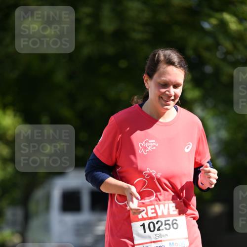 08.06.2024 - REWE Women's Run Dr. Thomas Lammeyer http://msf.ph/oto/6252827 09.06.2024 09:53:33 Laufen 3, 10256 meine-sportfotos.de