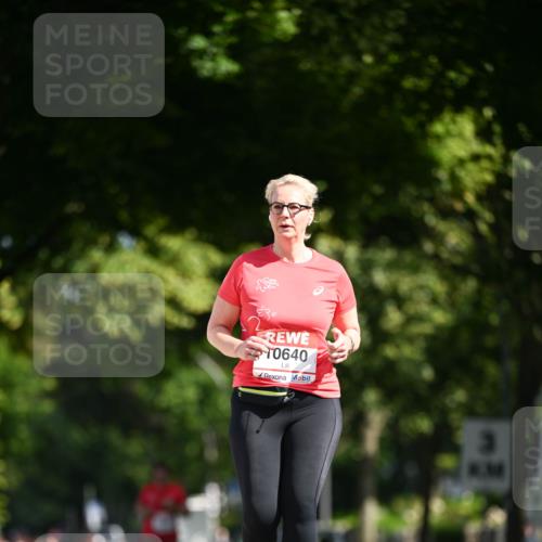 08.06.2024 - REWE Women's Run Dr. Thomas Lammeyer http://msf.ph/oto/6252840 09.06.2024 09:53:36 Laufen 0640 meine-sportfotos.de