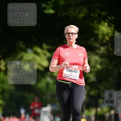 08.06.2024 - REWE Women's Run Dr. Thomas Lammeyer http://msf.ph/oto/6252854 09.06.2024 09:53:37 Laufen 10640 meine-sportfotos.de
