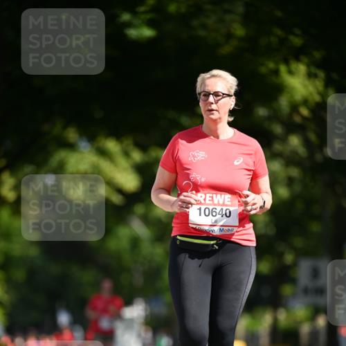 08.06.2024 - REWE Women's Run Dr. Thomas Lammeyer http://msf.ph/oto/6252857 09.06.2024 09:53:37 Laufen 0, 10640 meine-sportfotos.de