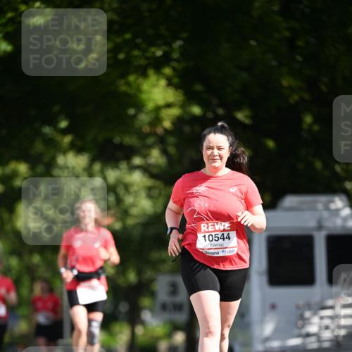 08.06.2024 - REWE Women's Run Dr. Thomas Lammeyer http://msf.ph/oto/6252944 09.06.2024 09:54:06 Laufen 10544 meine-sportfotos.de