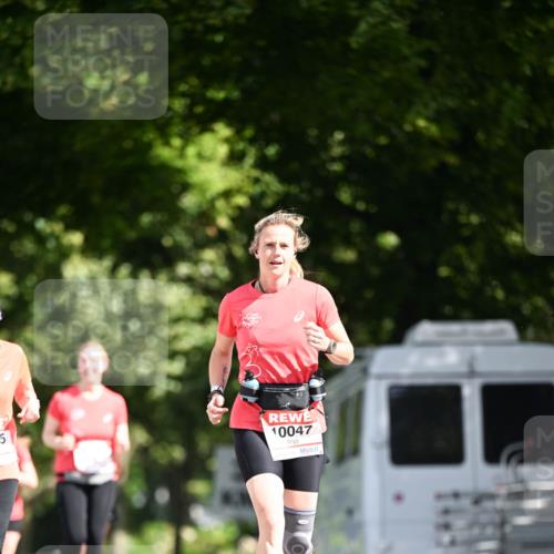 08.06.2024 - REWE Women's Run Dr. Thomas Lammeyer http://msf.ph/oto/6252968 09.06.2024 09:54:10 Laufen 5, 10047 meine-sportfotos.de
