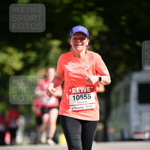 08.06.2024 - REWE Women's Run Dr. Thomas Lammeyer http://msf.ph/oto/6253000 09.06.2024 09:54:14 Laufen 10555 meine-sportfotos.de