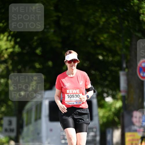 08.06.2024 - REWE Women's Run Dr. Thomas Lammeyer http://msf.ph/oto/6253065 09.06.2024 09:54:22 Laufen 8, 37, 10530 meine-sportfotos.de