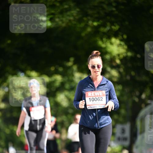 08.06.2024 - REWE Women's Run Dr. Thomas Lammeyer http://msf.ph/oto/6253122 09.06.2024 09:54:36 Laufen 10062 meine-sportfotos.de