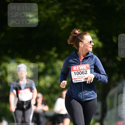 08.06.2024 - REWE Women's Run Dr. Thomas Lammeyer http://msf.ph/oto/6253132 09.06.2024 09:54:37 Laufen 10062 meine-sportfotos.de