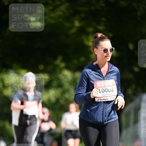 08.06.2024 - REWE Women's Run Dr. Thomas Lammeyer http://msf.ph/oto/6253135 09.06.2024 09:54:37 Laufen 10062 meine-sportfotos.de