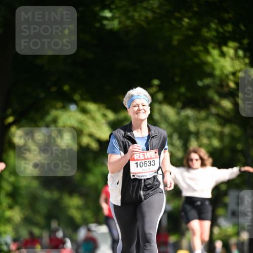 08.06.2024 - REWE Women's Run Dr. Thomas Lammeyer http://msf.ph/oto/6253145 09.06.2024 09:54:39 Laufen 10633 meine-sportfotos.de