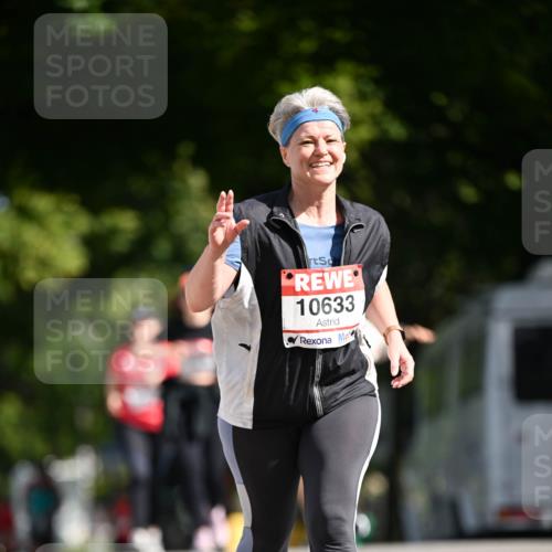08.06.2024 - REWE Women's Run Dr. Thomas Lammeyer http://msf.ph/oto/6253160 09.06.2024 09:54:40 Laufen 10633 meine-sportfotos.de