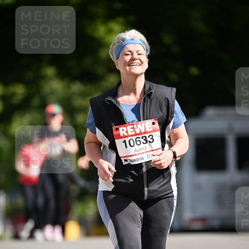 08.06.2024 - REWE Women's Run Dr. Thomas Lammeyer http://msf.ph/oto/6253166 09.06.2024 09:54:41 Laufen 10633 meine-sportfotos.de
