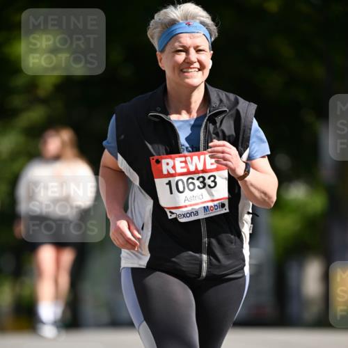 08.06.2024 - REWE Women's Run Dr. Thomas Lammeyer http://msf.ph/oto/6253173 09.06.2024 09:54:42 Laufen 10633 meine-sportfotos.de
