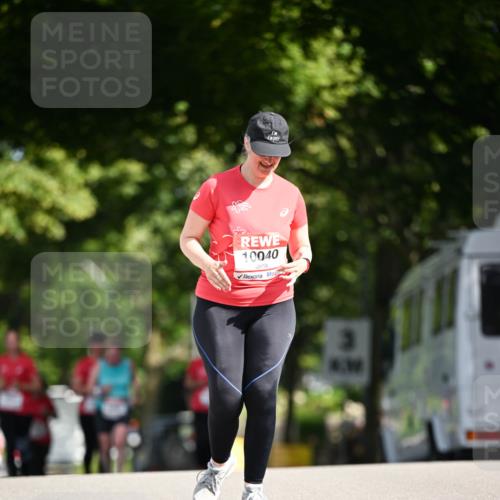 08.06.2024 - REWE Women's Run Dr. Thomas Lammeyer http://msf.ph/oto/6253216 09.06.2024 09:54:48 Laufen 3, 10040 meine-sportfotos.de