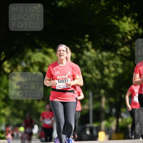 08.06.2024 - REWE Women's Run Dr. Thomas Lammeyer http://msf.ph/oto/6253249 09.06.2024 09:54:59 Laufen 10221 meine-sportfotos.de