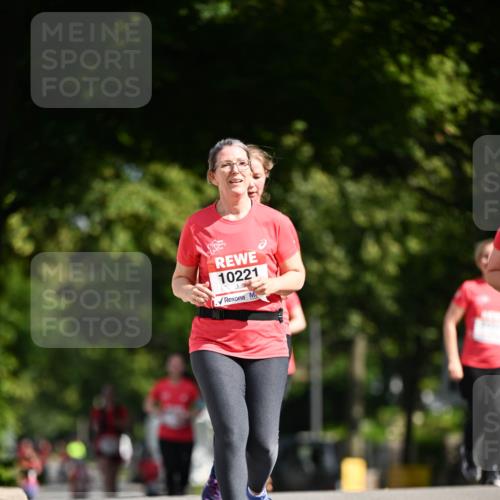 08.06.2024 - REWE Women's Run Dr. Thomas Lammeyer http://msf.ph/oto/6253256 09.06.2024 09:55:00 Laufen 10221 meine-sportfotos.de