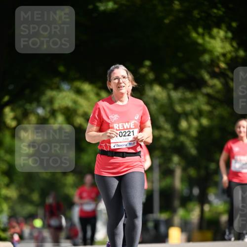 08.06.2024 - REWE Women's Run Dr. Thomas Lammeyer http://msf.ph/oto/6253257 09.06.2024 09:55:00 Laufen 0221 meine-sportfotos.de