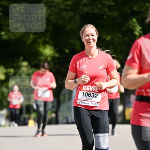 08.06.2024 - REWE Women's Run Dr. Thomas Lammeyer http://msf.ph/oto/6253292 09.06.2024 09:55:05 Laufen 10632 meine-sportfotos.de