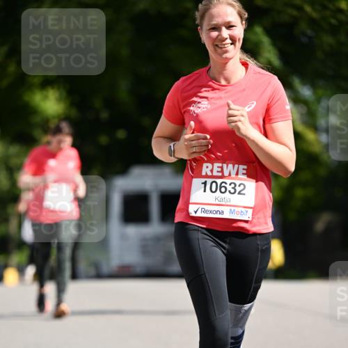 08.06.2024 - REWE Women's Run Dr. Thomas Lammeyer http://msf.ph/oto/6253298 09.06.2024 09:55:05 Laufen 10632 meine-sportfotos.de