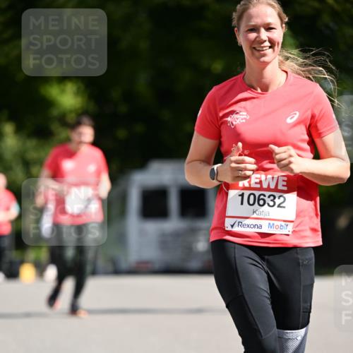 08.06.2024 - REWE Women's Run Dr. Thomas Lammeyer http://msf.ph/oto/6253300 09.06.2024 09:55:05 Laufen 10632 meine-sportfotos.de