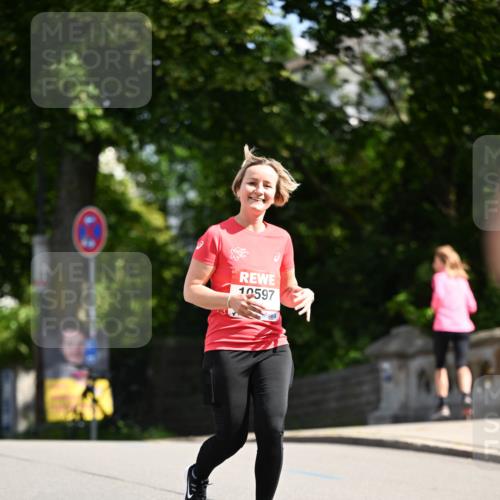 08.06.2024 - REWE Women's Run Dr. Thomas Lammeyer http://msf.ph/oto/6253304 09.06.2024 09:55:07 Laufen 10597 meine-sportfotos.de