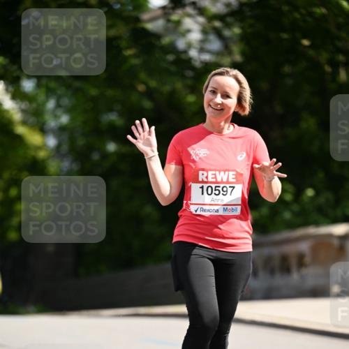 08.06.2024 - REWE Women's Run Dr. Thomas Lammeyer http://msf.ph/oto/6253313 09.06.2024 09:55:08 Laufen 10597 meine-sportfotos.de