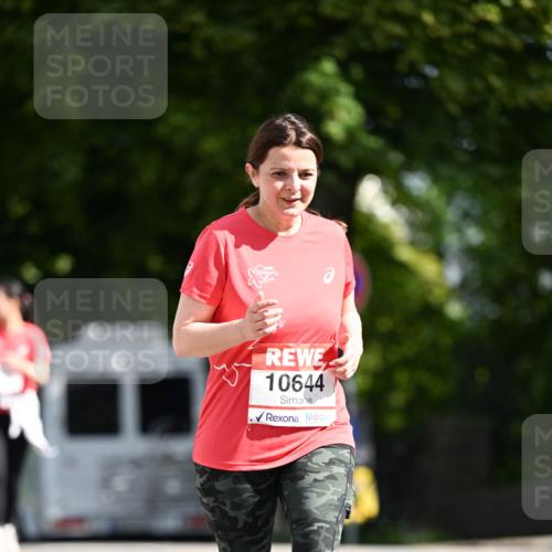 08.06.2024 - REWE Women's Run Dr. Thomas Lammeyer http://msf.ph/oto/6253315 09.06.2024 09:55:08 Laufen 10644 meine-sportfotos.de