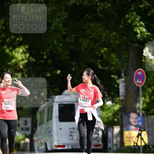 08.06.2024 - REWE Women's Run Dr. Thomas Lammeyer http://msf.ph/oto/6253323 09.06.2024 09:55:10 Laufen 10626, 10627 meine-sportfotos.de