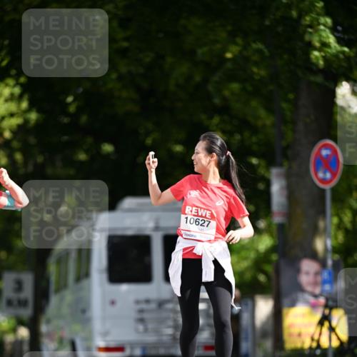 08.06.2024 - REWE Women's Run Dr. Thomas Lammeyer http://msf.ph/oto/6253328 09.06.2024 09:55:11 Laufen 10627 meine-sportfotos.de