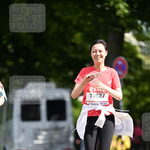 08.06.2024 - REWE Women's Run Dr. Thomas Lammeyer http://msf.ph/oto/6253351 09.06.2024 09:55:13 Laufen 10627 meine-sportfotos.de