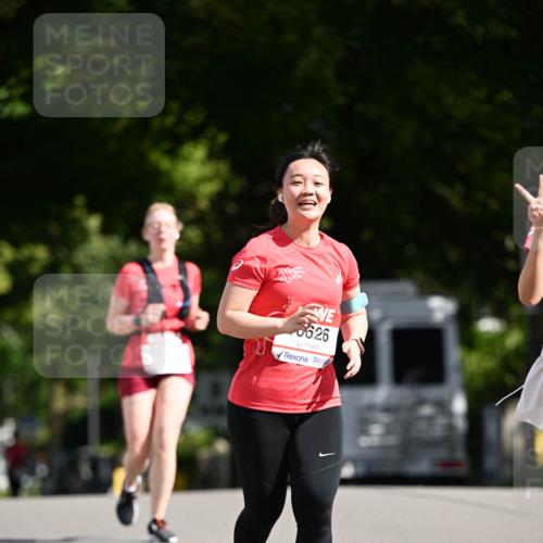 08.06.2024 - REWE Women's Run Dr. Thomas Lammeyer http://msf.ph/oto/6253360 09.06.2024 09:55:14 Laufen 626 meine-sportfotos.de