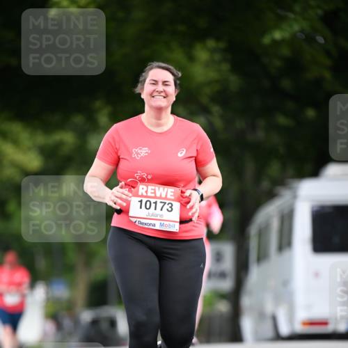 08.06.2024 - REWE Women's Run Dr. Thomas Lammeyer http://msf.ph/oto/6253843 09.06.2024 09:58:19 Laufen 10173 meine-sportfotos.de