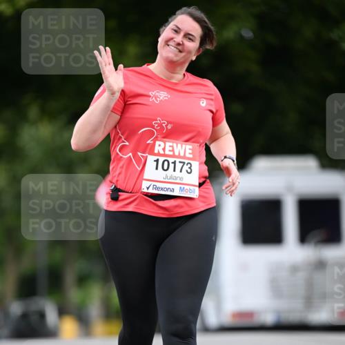 08.06.2024 - REWE Women's Run Dr. Thomas Lammeyer http://msf.ph/oto/6253854 09.06.2024 09:58:20 Laufen 10173 meine-sportfotos.de