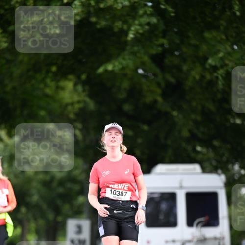08.06.2024 - REWE Women's Run Dr. Thomas Lammeyer http://msf.ph/oto/6253911 09.06.2024 09:58:44 Laufen 10387 meine-sportfotos.de