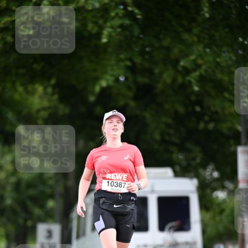 08.06.2024 - REWE Women's Run Dr. Thomas Lammeyer http://msf.ph/oto/6253917 09.06.2024 09:58:45 Laufen 3, 10387 meine-sportfotos.de