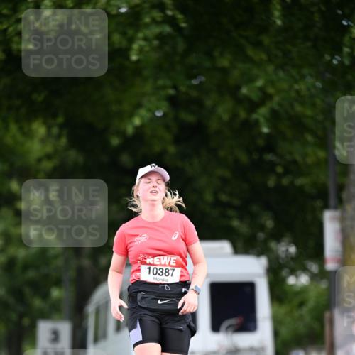 08.06.2024 - REWE Women's Run Dr. Thomas Lammeyer http://msf.ph/oto/6253918 09.06.2024 09:58:45 Laufen 10387 meine-sportfotos.de