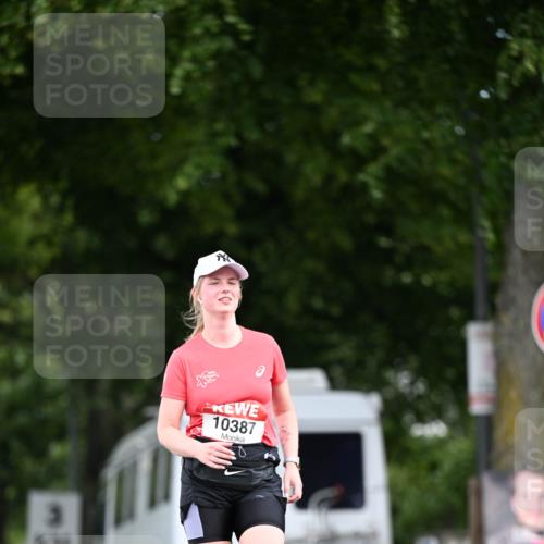 08.06.2024 - REWE Women's Run Dr. Thomas Lammeyer http://msf.ph/oto/6253920 09.06.2024 09:58:45 Laufen 3, 6, 77, 10387 meine-sportfotos.de