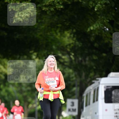 08.06.2024 - REWE Women's Run Dr. Thomas Lammeyer http://msf.ph/oto/6253925 09.06.2024 09:58:47 Laufen 3, 10790 meine-sportfotos.de