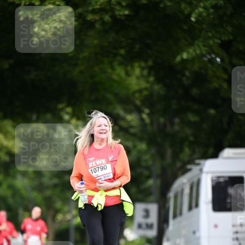 08.06.2024 - REWE Women's Run Dr. Thomas Lammeyer http://msf.ph/oto/6253928 09.06.2024 09:58:47 Laufen 10790 meine-sportfotos.de