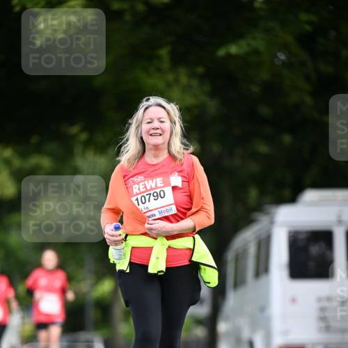 08.06.2024 - REWE Women's Run Dr. Thomas Lammeyer http://msf.ph/oto/6253945 09.06.2024 09:58:49 Laufen 10790 meine-sportfotos.de