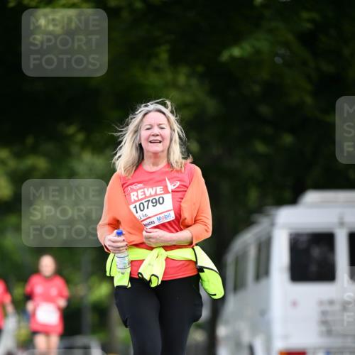 08.06.2024 - REWE Women's Run Dr. Thomas Lammeyer http://msf.ph/oto/6253947 09.06.2024 09:58:49 Laufen 10790 meine-sportfotos.de