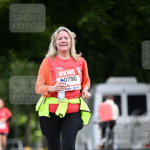 08.06.2024 - REWE Women's Run Dr. Thomas Lammeyer http://msf.ph/oto/6253958 09.06.2024 09:58:50 Laufen 0790 meine-sportfotos.de