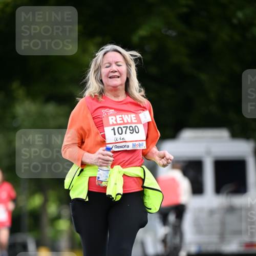 08.06.2024 - REWE Women's Run Dr. Thomas Lammeyer http://msf.ph/oto/6253959 09.06.2024 09:58:50 Laufen 10790 meine-sportfotos.de