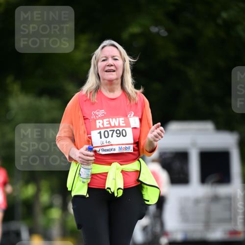 08.06.2024 - REWE Women's Run Dr. Thomas Lammeyer http://msf.ph/oto/6253961 09.06.2024 09:58:50 Laufen 10790 meine-sportfotos.de