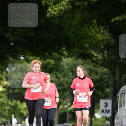 08.06.2024 - REWE Women's Run Dr. Thomas Lammeyer http://msf.ph/oto/6253970 09.06.2024 09:58:55 Laufen 2, 0466, 10098, 3 meine-sportfotos.de