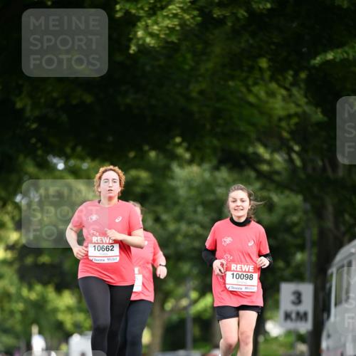 08.06.2024 - REWE Women's Run Dr. Thomas Lammeyer http://msf.ph/oto/6253973 09.06.2024 09:58:55 Laufen 10662, 10098, 3 meine-sportfotos.de