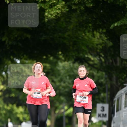 08.06.2024 - REWE Women's Run Dr. Thomas Lammeyer http://msf.ph/oto/6253976 09.06.2024 09:58:56 Laufen 0662, 10098, 3 meine-sportfotos.de