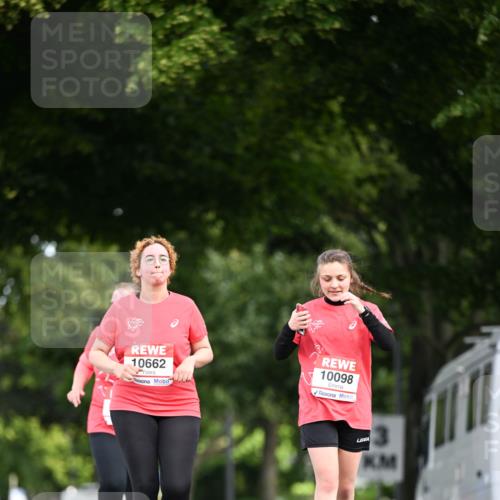 08.06.2024 - REWE Women's Run Dr. Thomas Lammeyer http://msf.ph/oto/6253983 09.06.2024 09:58:56 Laufen 10662, 10098 meine-sportfotos.de