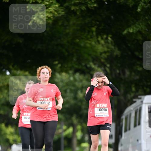 08.06.2024 - REWE Women's Run Dr. Thomas Lammeyer http://msf.ph/oto/6253986 09.06.2024 09:58:57 Laufen 1046, 10662, 10098 meine-sportfotos.de